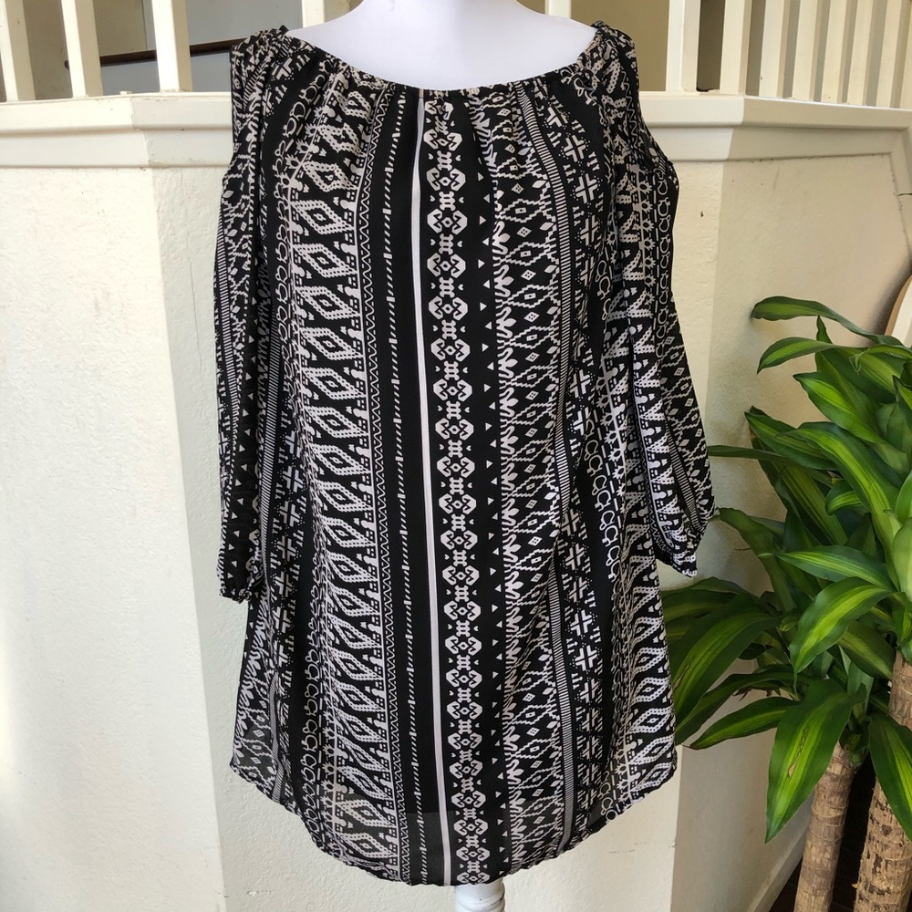 Lulu’s Black Patterned Cold Shoulder Mini Dress - image 1